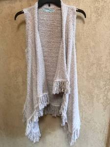 lot 3126 image: Long Sweater Vest