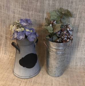 lot 3139 image: Galvanized Tins and Floralgrape vines