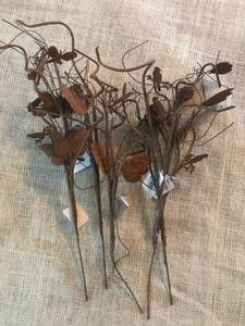 lot 3141 image: 17 Rustic tin cutout twigs (ladybugs, birds and butterflies)
