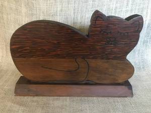 lot 3155 image: Wood Cat Cutout