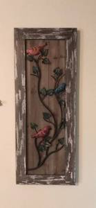 lot 1007 image: Rustic Wood Wall Decor with metal birds and tree