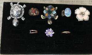 lot 1019 image: Really Fun assortment of Rings