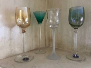 lot 1036 image: Assortment of Desert Wine glasses (including two cristalleria glasses Made in Italy)