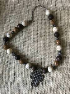 lot 1106 image: Beaded Silver Cross Necklace