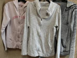 lot 1123 image: Hooded Sweatshirts