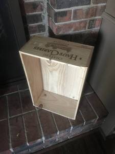 lot 1124 image: Wine BoxCrate