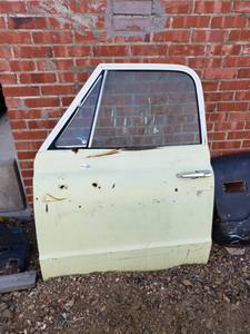 lot 3013 image: 1969-1972 OEM Chevrolet Driver Door