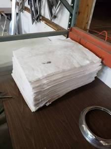 lot 3063 image: Lot of Oil Soaker Rags for Floor