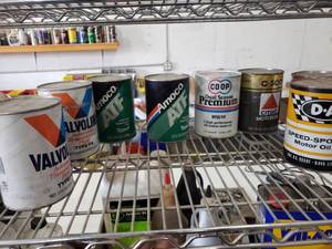 lot 3108 image: Vintage Paper Oil Cans