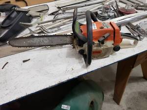 lot 3122 image: Stihl 024 AV Chainsaw Works as should