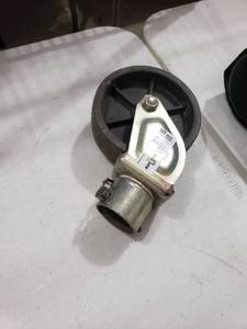 lot 3126 image: Heavy Duty Caster