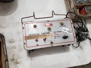 lot 3132 image: Leakage Tester