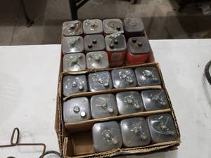 lot 3133 image: 21 Eveready Lighting batterys