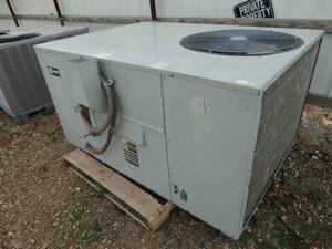 lot 3138 image: Trane commercial 5 ton acheat unit- 3 phase electric-