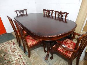 lot 3149 image: Absolutely Beautiful large solid wood dining room table set w  2 captain chairs & 6 regular chairs