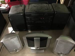 lot 5276 image: Casio Stereo and Durabrand Stereo