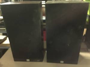 lot 5279 image: JBL D315 Speakers
