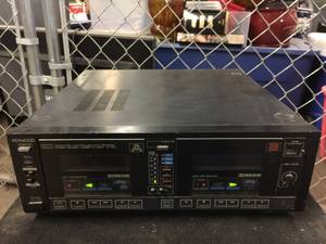 lot 5292 image: Kenwood Stereo Cassette Deck X-7WG
