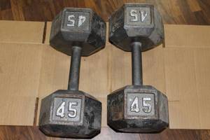 lot 2811 image: Pair of 45 Pound Unmarked Dumbbells