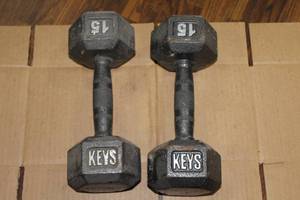 lot 2817 image: Pair of 15 Pound Keys Dumbbells