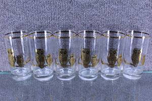 lot 2847 image: Lot of 6 Vintage MCM Glasses with 22ca Gold Trim and Owl Design