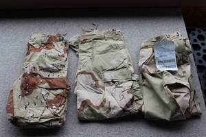 lot 2871 image: Lot of 3 Medium-Regular Desert Camo Pants Army Surplus