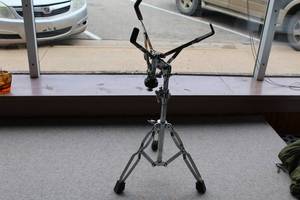 lot 2880 image: Pacific Snare Drum Stand