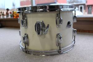 lot 2884 image: Ludwig High Tom Drum 12.5 Dia. 9 Tall