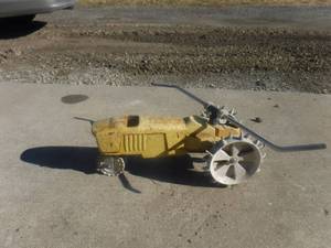 lot 8920 image: Tractor garden sprinkler