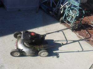 lot 8925 image: Craftsman push mower