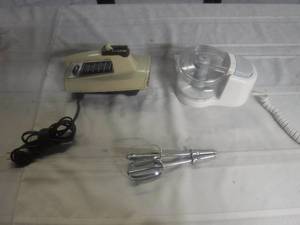 lot 8949 image: Sunbeam Mix master hand mixer and a food chopper