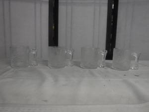 lot 8956 image: Vintage McDonalds Flintstones cups