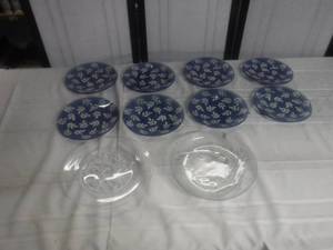 lot 8966 image: Nice lot of plates great for the holidays