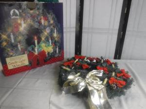 lot 12493 image: Christmas decor