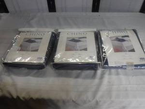 lot 12511 image: Table cloth lot
