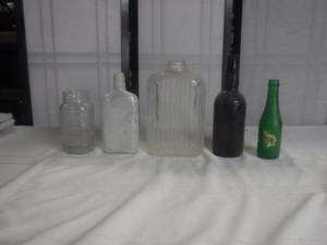 lot 12512 image: Glass jars and bottles lot