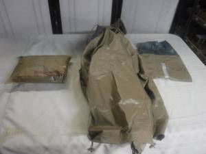 lot 12513 image: Rain gear