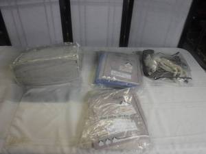 lot 12521 image: Window curtains