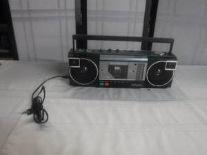 lot 12532 image: Boom box style cassette stereo player- works