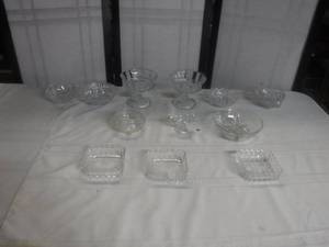 lot 12538 image: Mixed lot of crystal dessert bowls