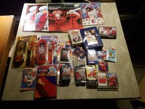 lot 19140 image: Lot of Inuyasha Japanese Manga and Anime Collectables