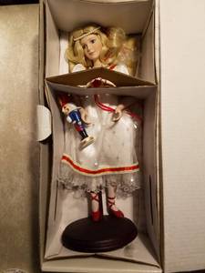 lot 19156 image: Porcelain Doll Clara from The Lenox Nutcracker Collection