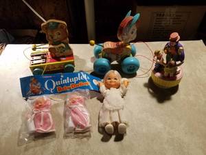 lot 19161 image: Vintage Toy Lot