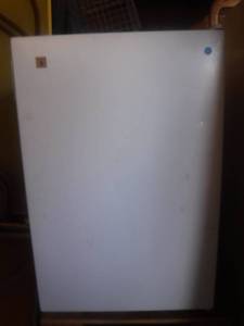 lot 12570 image: Kenmore freezer TESTED WORKS