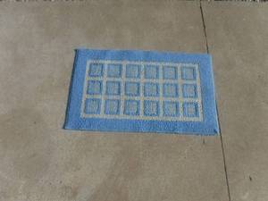lot 12628 image: Blue door mat
