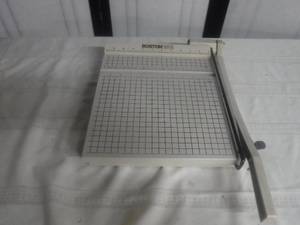 lot 12659 image: Boston paper cutter