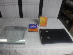 lot 12678 image: PC Software and Two Digital Scales