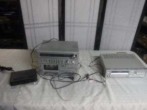 lot 12683 image: Home Audio Equipment Lot