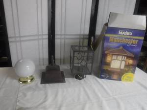 lot 12697 image: Assorted Decorative Light Fixtures Lot