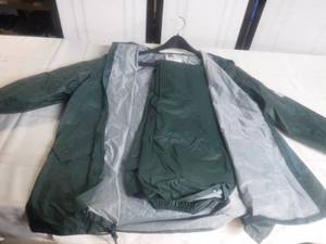 lot 12710 image: Rain Gear Jacket and Pants Size M